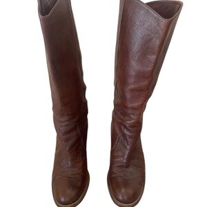 Michael Kors leather boots Size 8